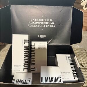 IL MAKIAGE full set unopened bundle